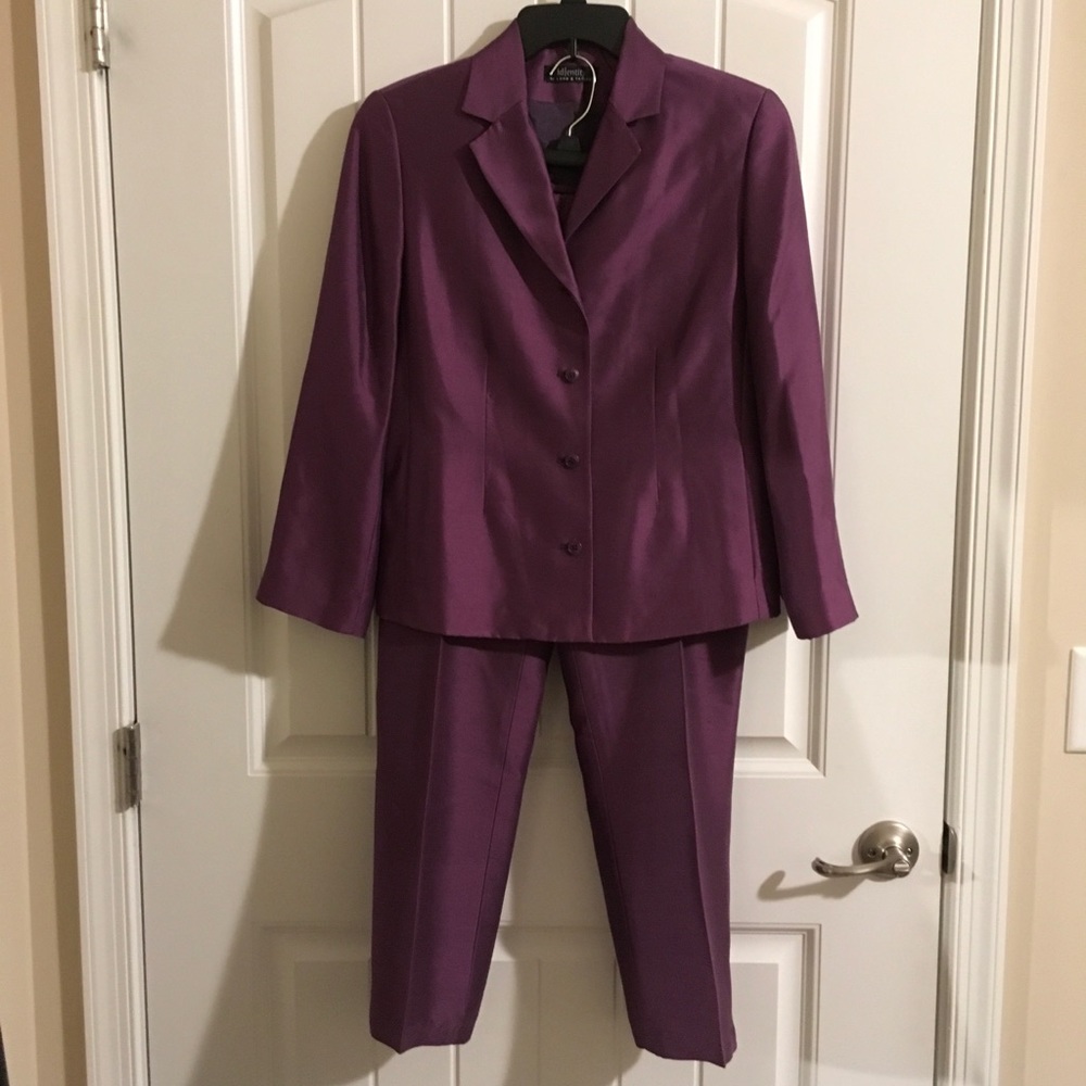 Silk Pants Suit Size 8